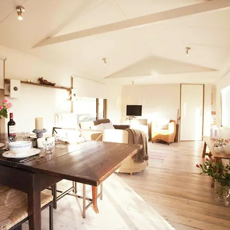 Cozy Holiday In With Private Terrace 度假居